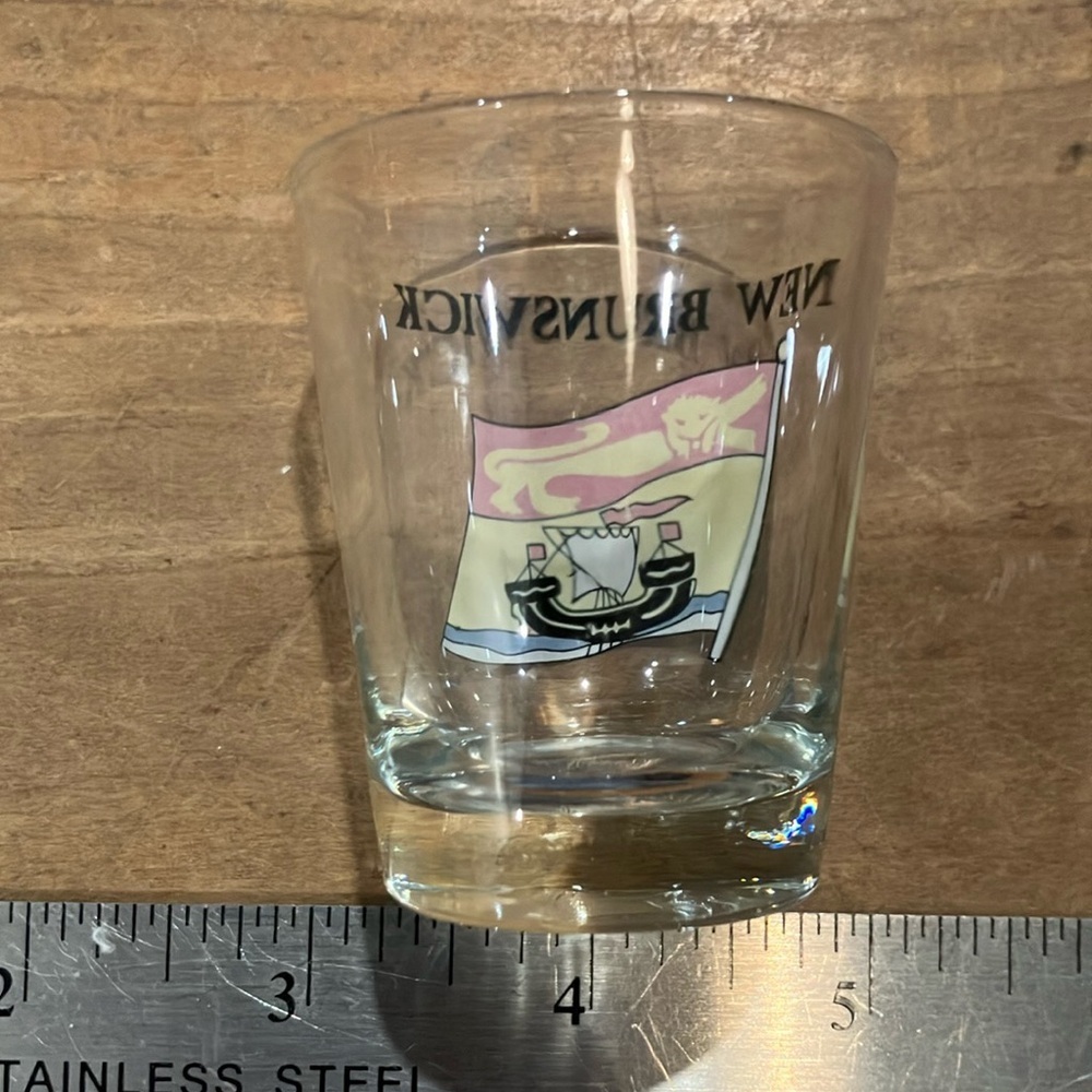 Collectible New Brunswick Provincial Flag Canada Shot Glass - Picture 2 of 4